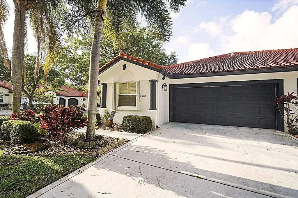8088 Vía Di Veneto Boca Raton FL 33496