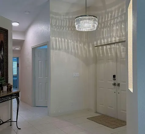 8088 Vía Di Veneto Boca Raton FL 33496