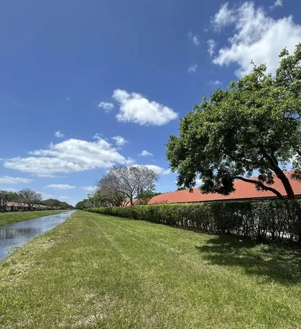 8088 Vía Di Veneto Boca Raton FL 33496
