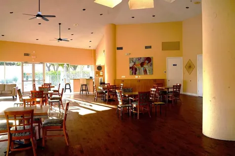 8088 Vía Di Veneto Boca Raton FL 33496
