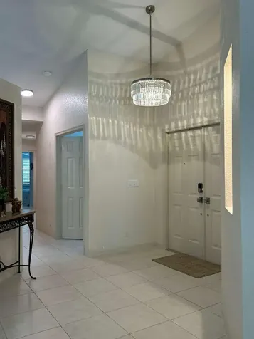 8088 Vía Di Veneto Boca Raton FL 33496