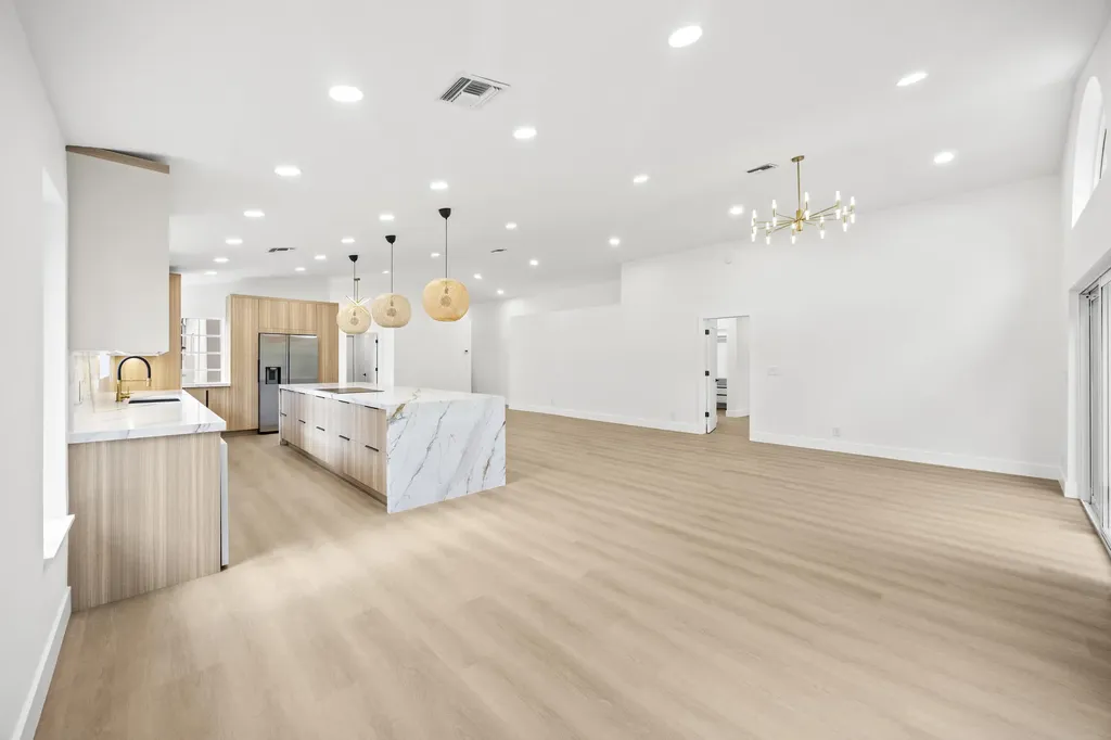 5141 Columbo Court Delray Beach FL 33484