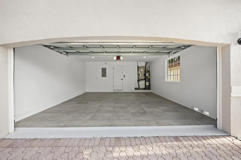 5141 Columbo Court Delray Beach FL 33484