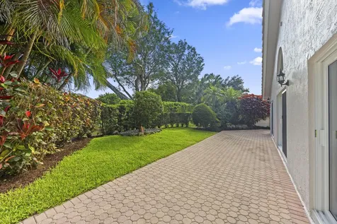 5141 Columbo Court Delray Beach FL 33484