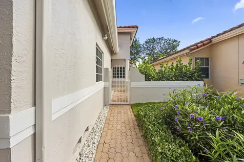 5141 Columbo Court Delray Beach FL 33484
