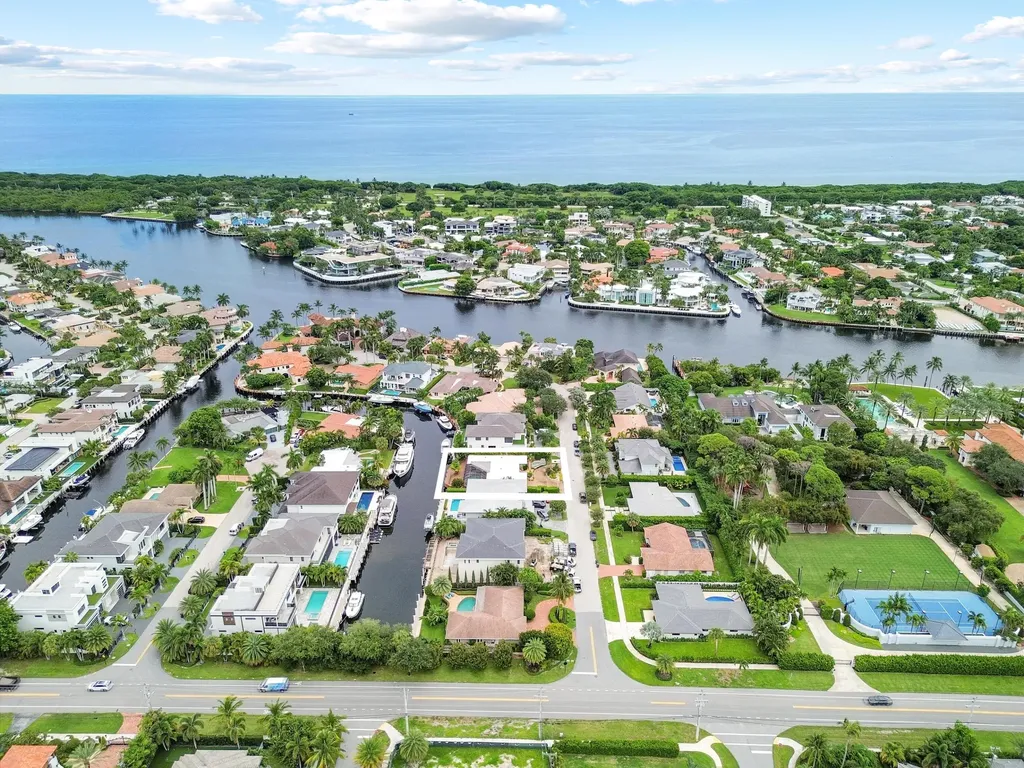 531 Silver Lane Boca Raton FL 33432
