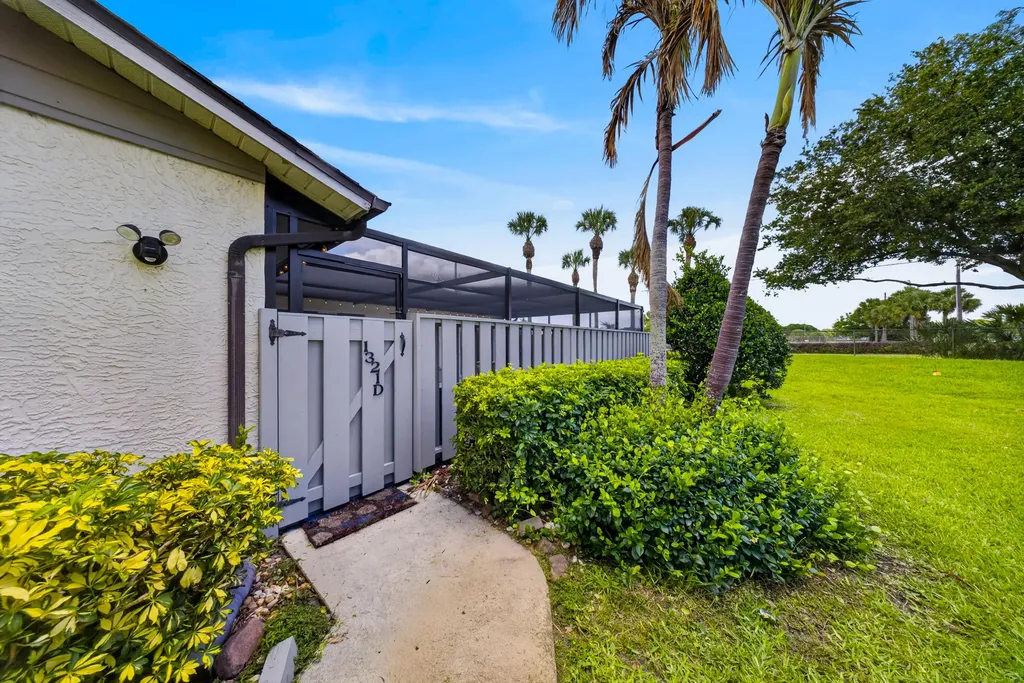 1321 Peppertree Trail Fort Pierce FL 34950