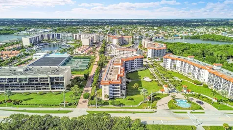 2871 N Ocean Boulevard Boca Raton FL 33431