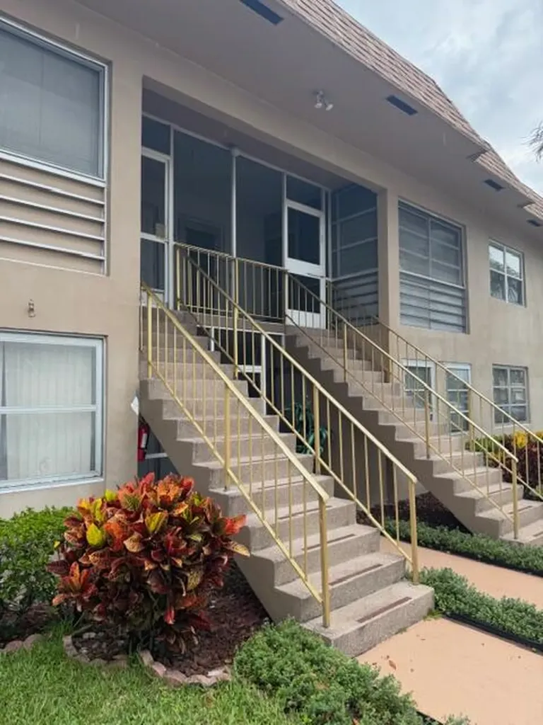 149 Stratford West Palm Beach FL 33417
