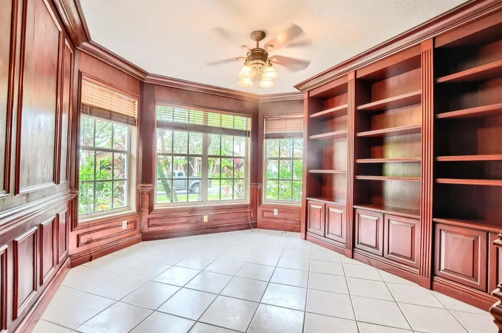 19474 Saturnia Lakes Drive Boca Raton FL 33498