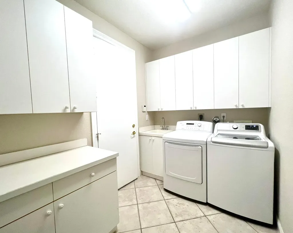19474 Saturnia Lakes Drive Boca Raton FL 33498