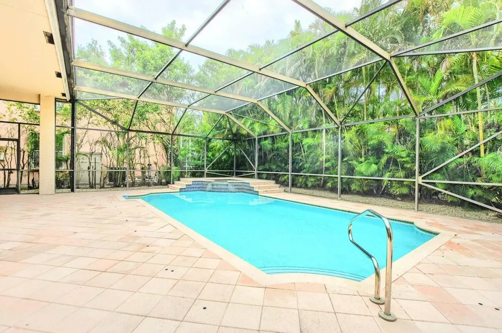 19474 Saturnia Lakes Drive Boca Raton FL 33498