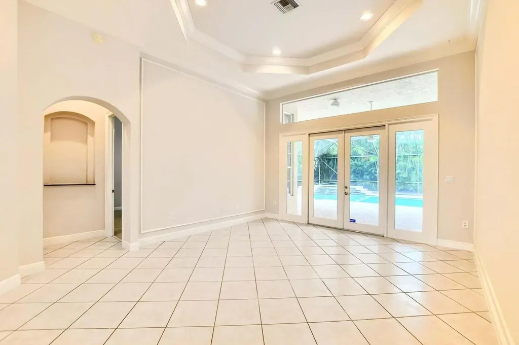 19474 Saturnia Lakes Drive Boca Raton FL 33498