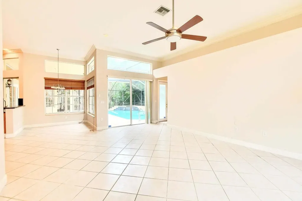 19474 Saturnia Lakes Drive Boca Raton FL 33498