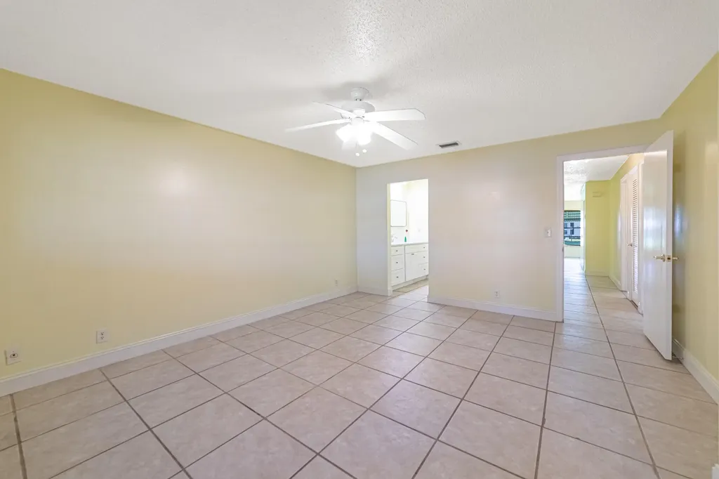 8633 NW 12th Street Plantation FL 33322