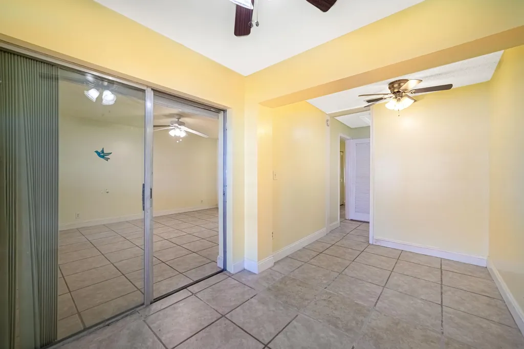 8633 NW 12th Street Plantation FL 33322