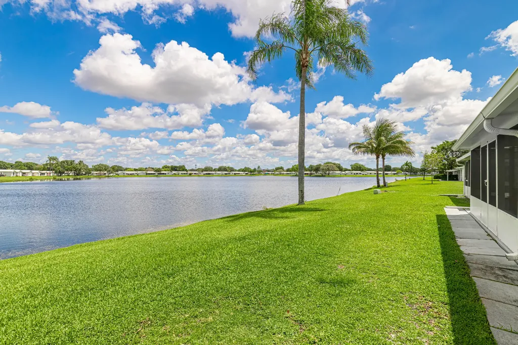 8633 NW 12th Street Plantation FL 33322