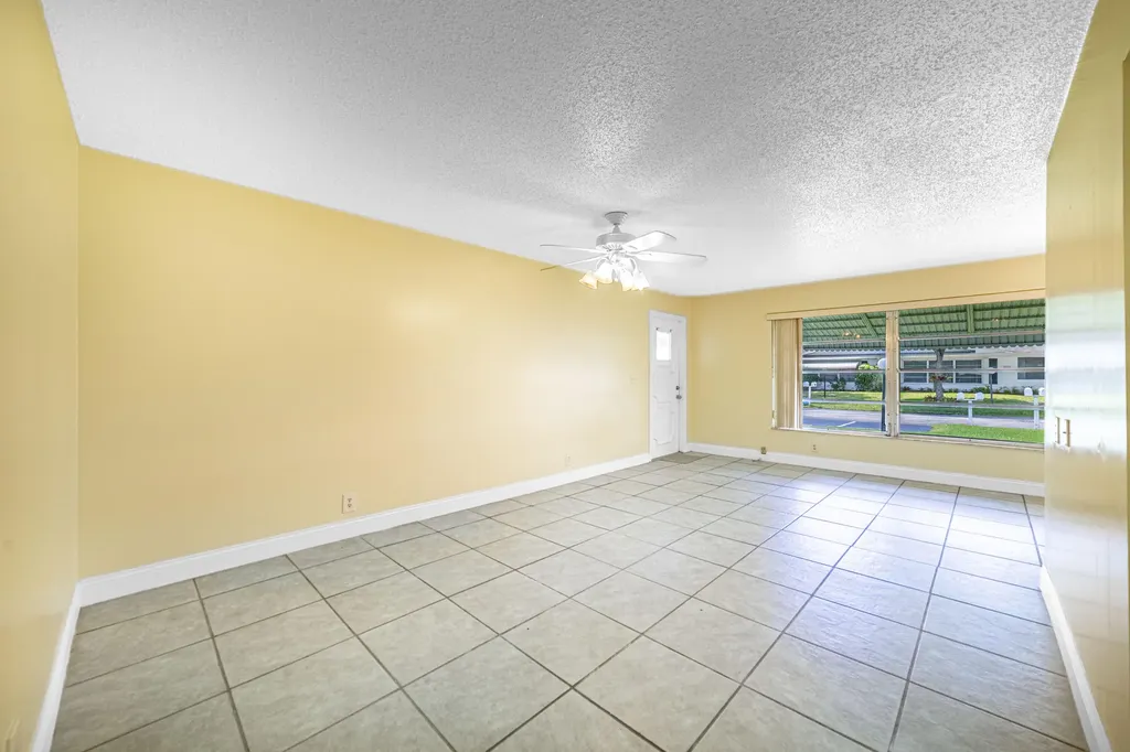 8633 NW 12th Street Plantation FL 33322