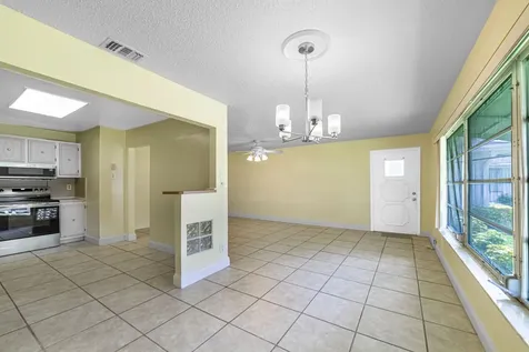 8633 NW 12th Street Plantation FL 33322