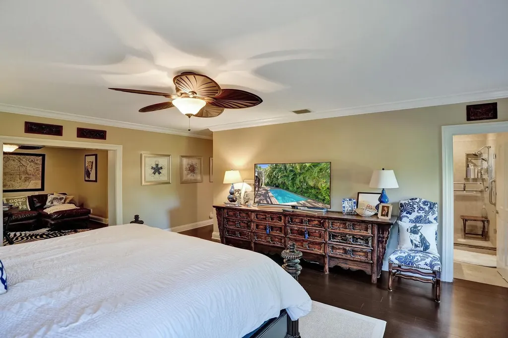 15 Minnetonka Road Sea Ranch Lakes FL 33308