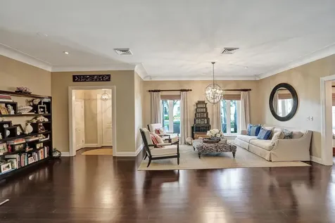 15 Minnetonka Road Sea Ranch Lakes FL 33308