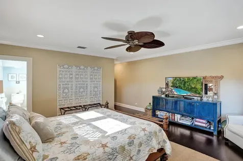 15 Minnetonka Road Sea Ranch Lakes FL 33308