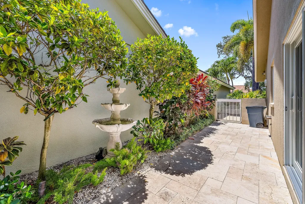 203 E River Park Drive Jupiter FL 33477