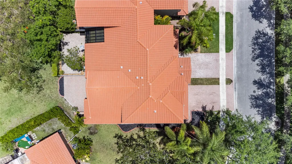 12585 NW 56th Drive Coral Springs FL 33076