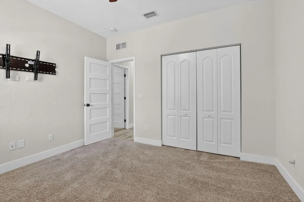 8437 Lakeview Trail Parkland FL 33076