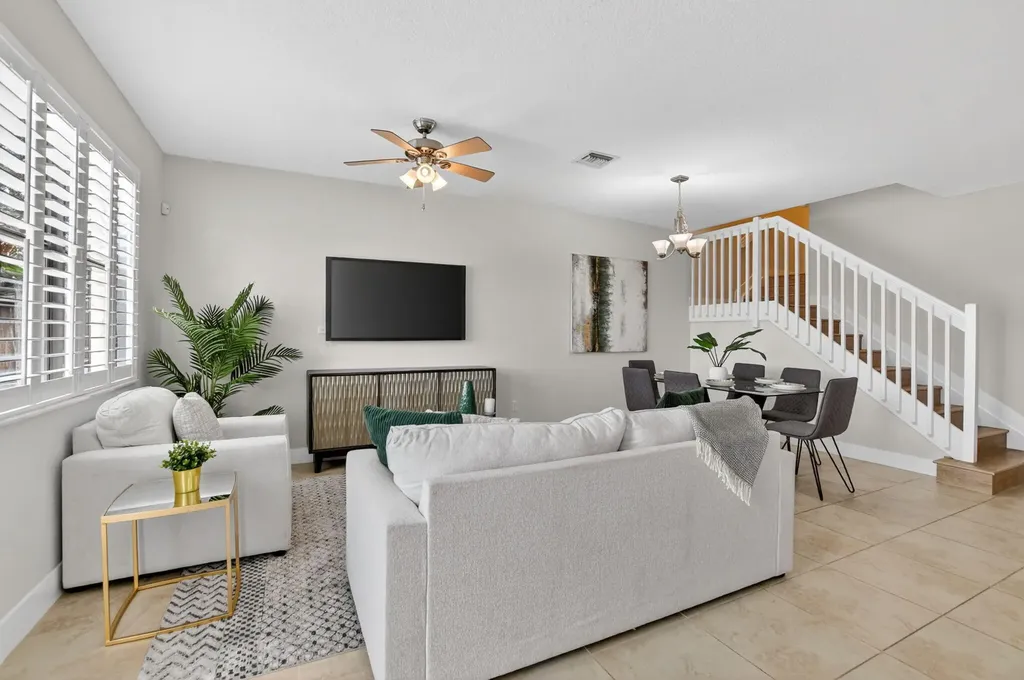 8437 Lakeview Trail Parkland FL 33076