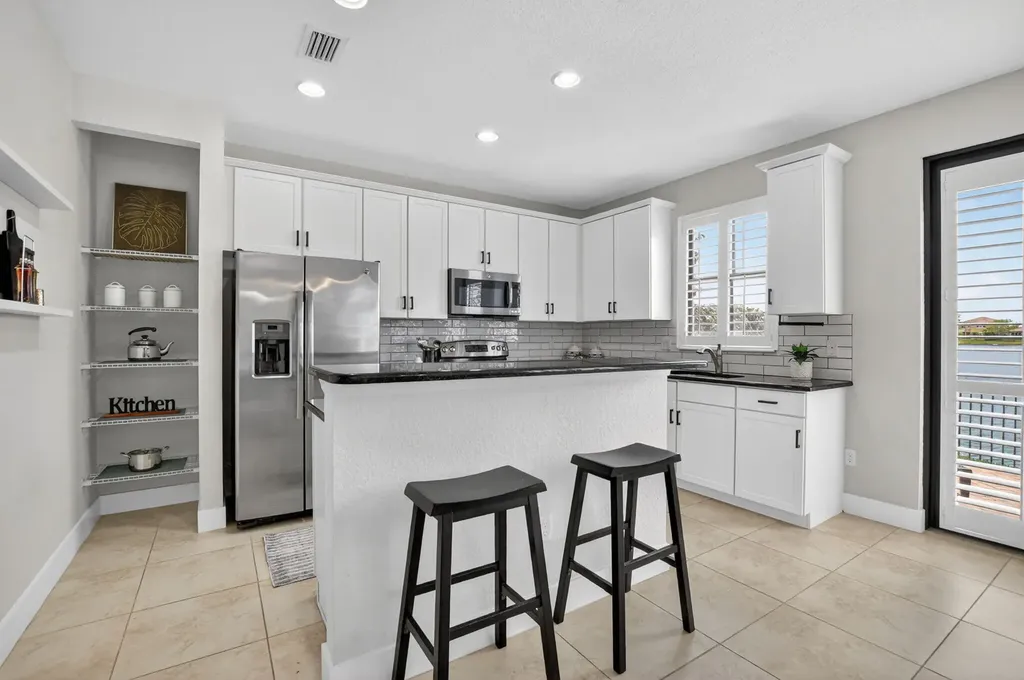 8437 Lakeview Trail Parkland FL 33076