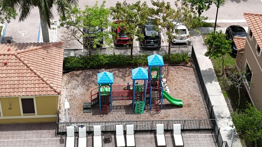8437 Lakeview Trail Parkland FL 33076