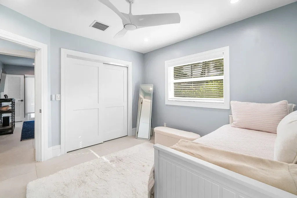 917 SW 36th Court Boynton Beach FL 33435