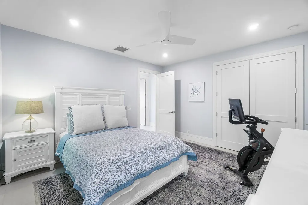 917 SW 36th Court Boynton Beach FL 33435