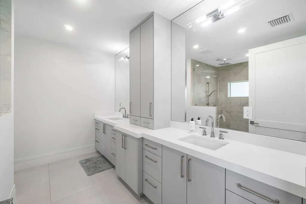 917 SW 36th Court Boynton Beach FL 33435