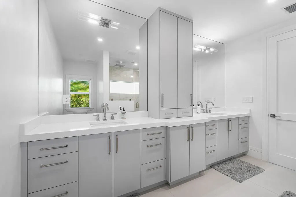 917 SW 36th Court Boynton Beach FL 33435