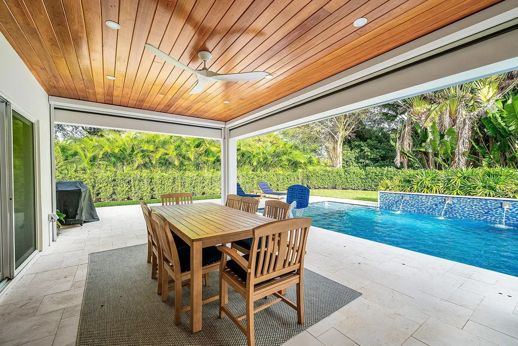 917 SW 36th Court Boynton Beach FL 33435