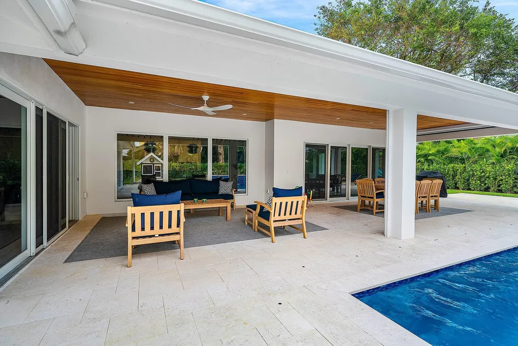 917 SW 36th Court Boynton Beach FL 33435