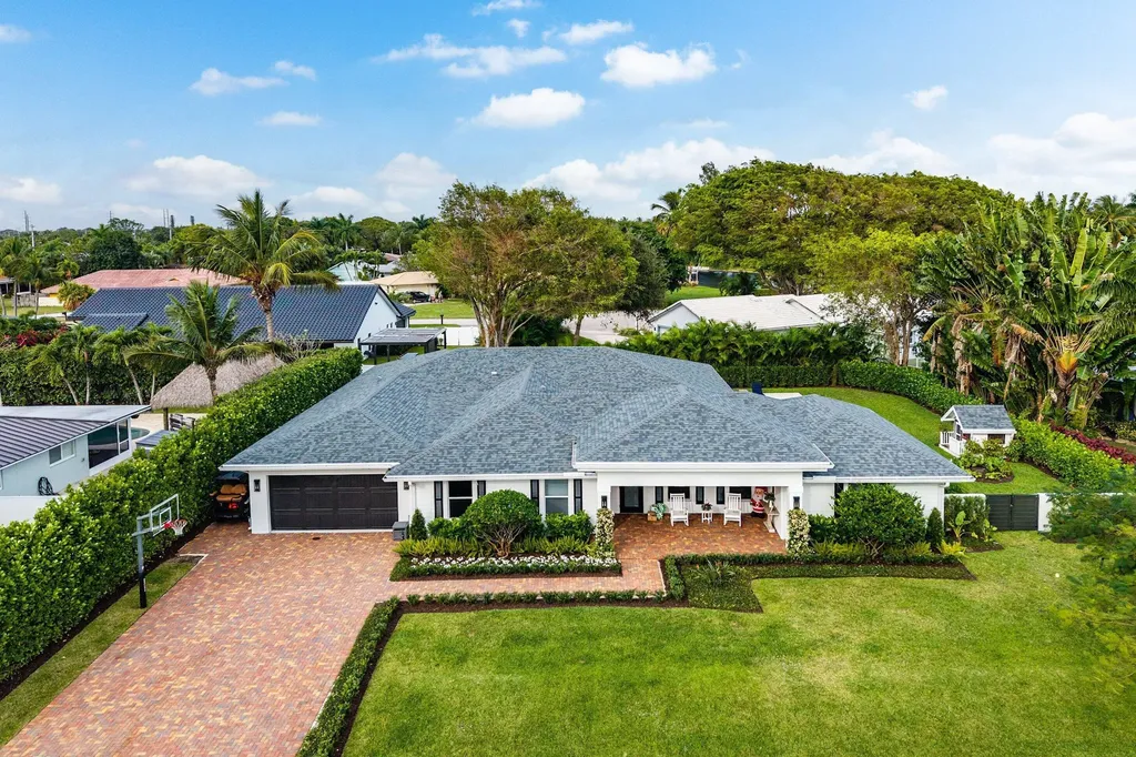 917 SW 36th Court Boynton Beach FL 33435