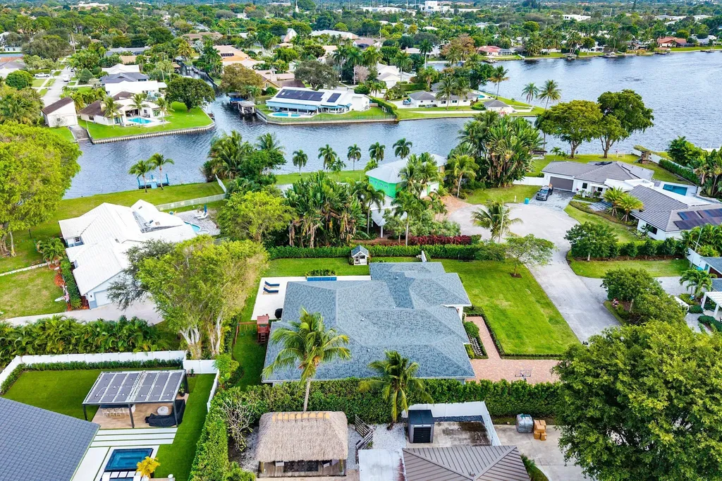 917 SW 36th Court Boynton Beach FL 33435