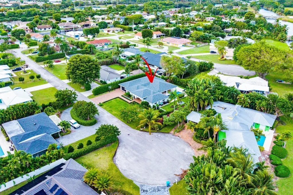 917 SW 36th Court Boynton Beach FL 33435