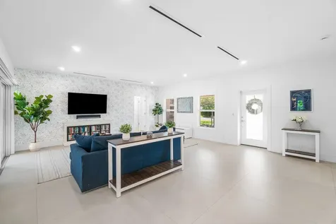 917 SW 36th Court Boynton Beach FL 33435
