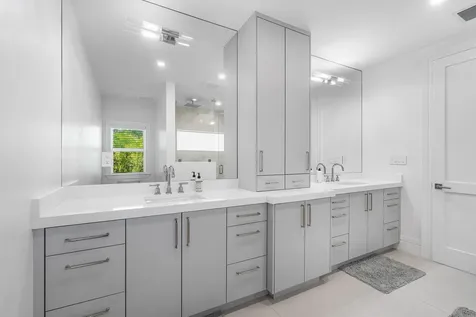 917 SW 36th Court Boynton Beach FL 33435