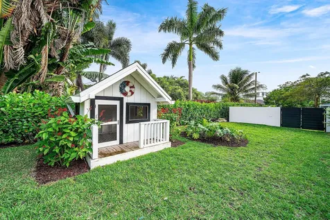 917 SW 36th Court Boynton Beach FL 33435