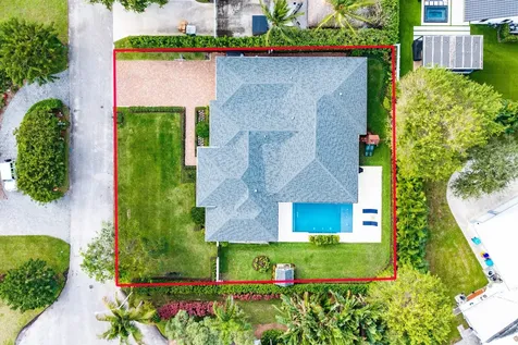 917 SW 36th Court Boynton Beach FL 33435