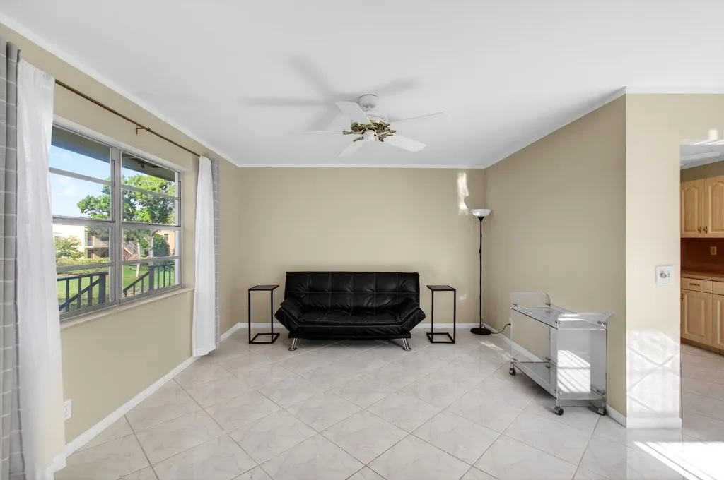 95 Burgundy B Delray Beach FL 33484