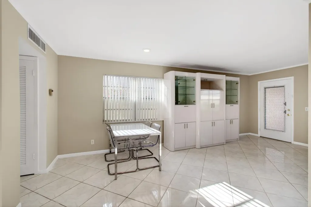 95 Burgundy B Delray Beach FL 33484