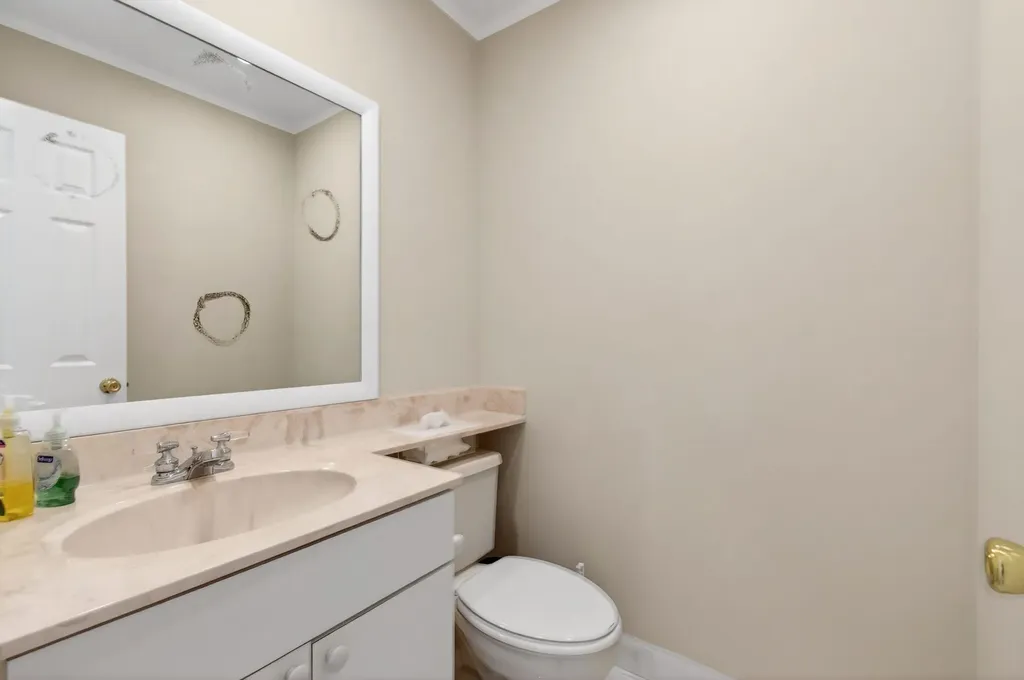 95 Burgundy B Delray Beach FL 33484