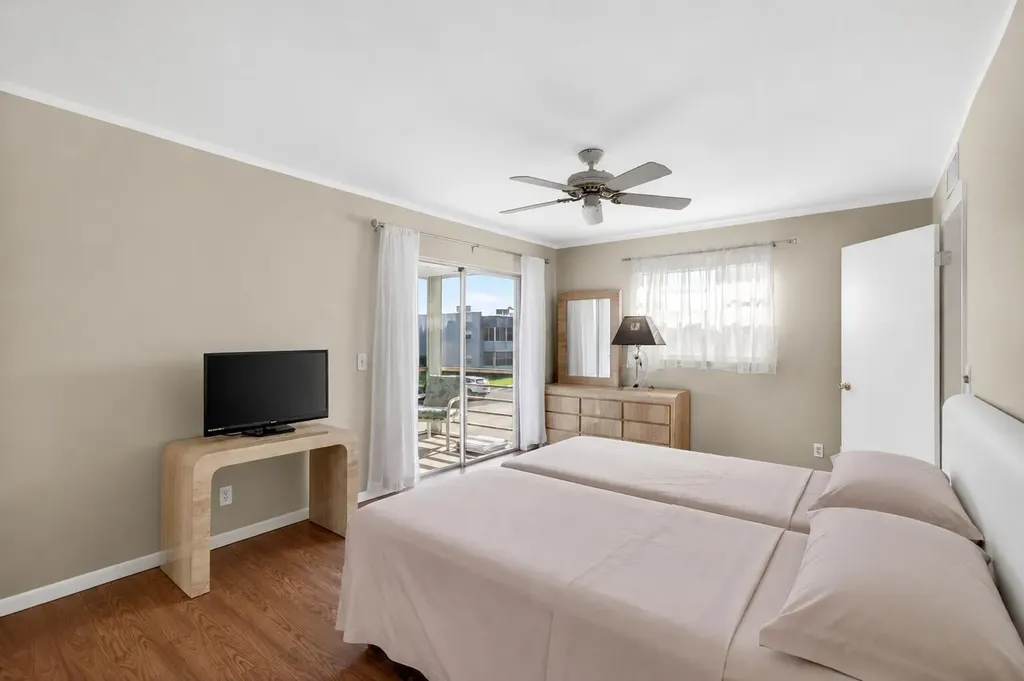 95 Burgundy B Delray Beach FL 33484