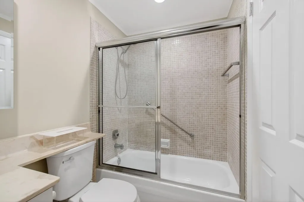 95 Burgundy B Delray Beach FL 33484